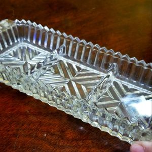 GORGEOUS VINTAGE CLEAR RIBBED GLASS 3 SECTION RELISH TYPE DISH